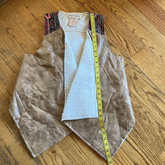 Flying Tomato Open Front Faux Shearling Boho Vest Size Women’s Small - Picture 13 of 14